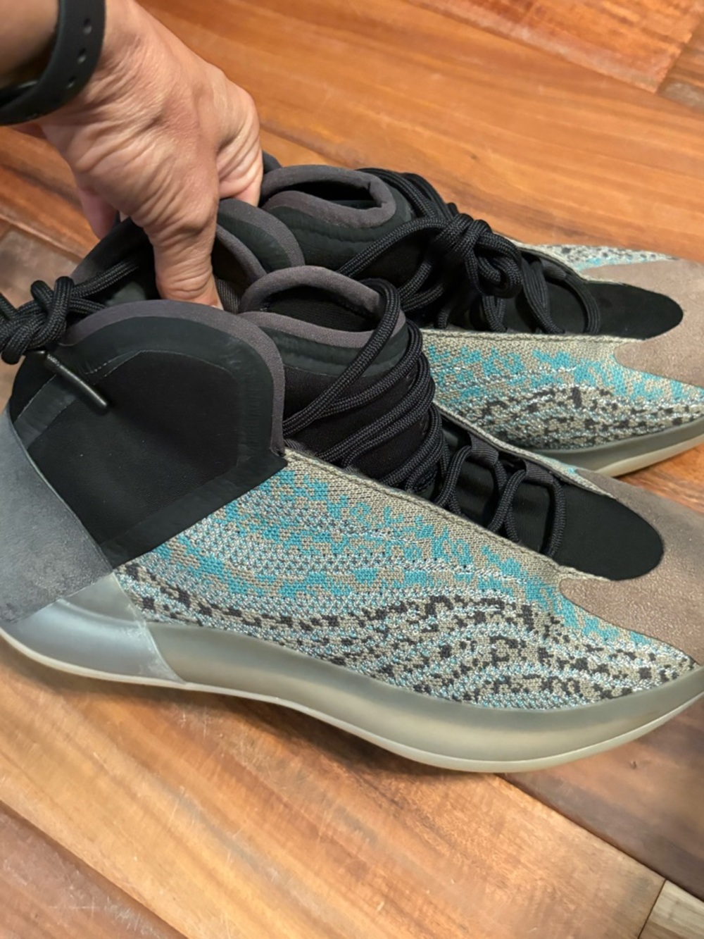 Adidas Yeezy Boost Basketball Sneakers Mens 10 Teal Gray Knit G58864 - Picture 2 of 9